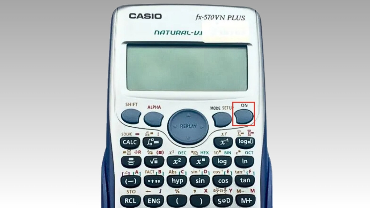 Cách thay pin máy tính Casio Fx 570VN Plus bước 4