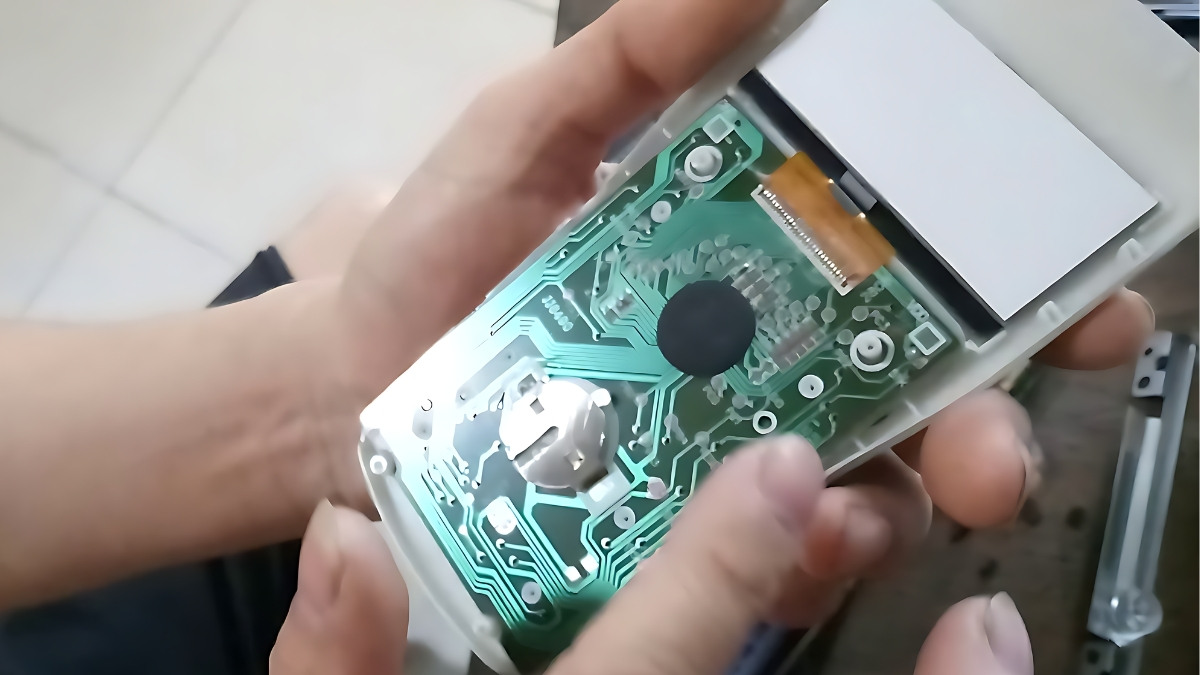 Thay pin máy tính Casio bao nhiêu tiền