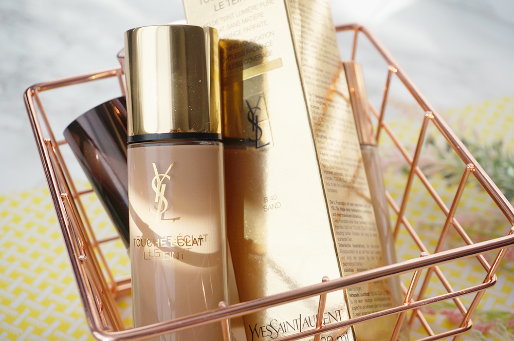 YSL-Touche-Eclat-Le-Teint-Awakening-Foundation