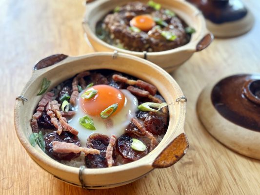 Weeknight Hong Kong Clay Pot Rice (Bo Zai Fan, 煲仔饭)