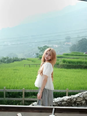 99+ ảnh gái xinh 2k4 đẹp, đáng yêu, cute, gây thương nhớ nhất