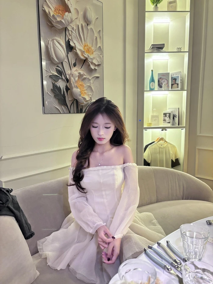Ngắm ảnh gái xinh 2k4 khoe nét dịu dàng, đáng yêu