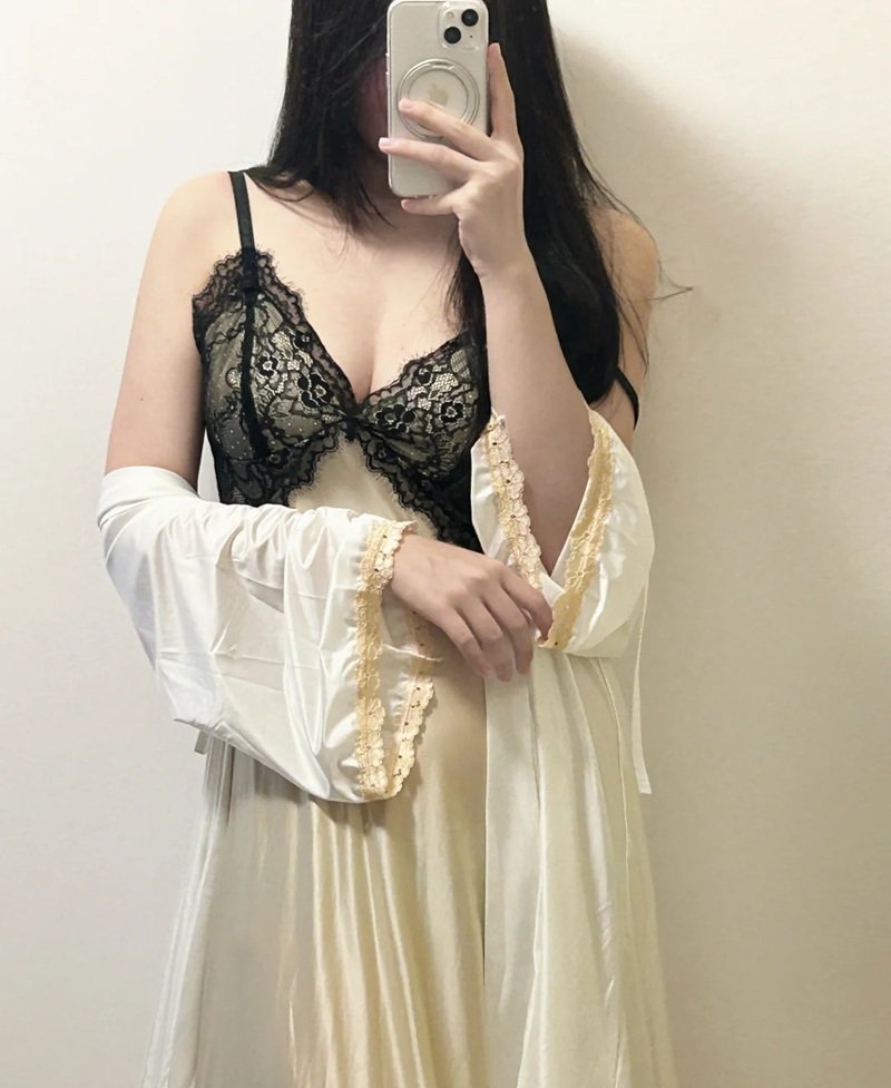 Wallpaper gái xinh mặc đồ ngủ