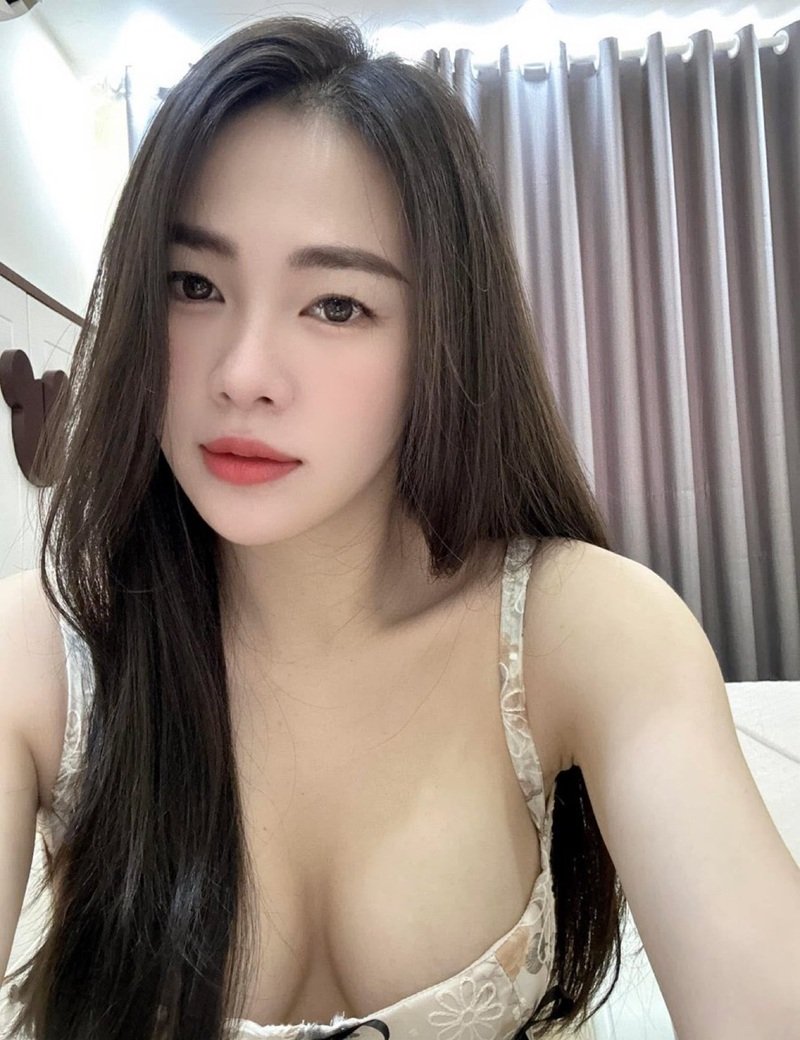 Gái xinh mặc đồ ngủ dễ thương
