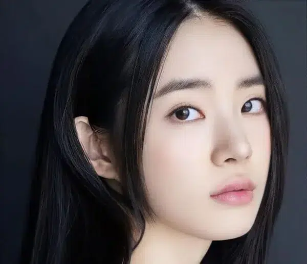 Ảnh gái mặt mộc cute