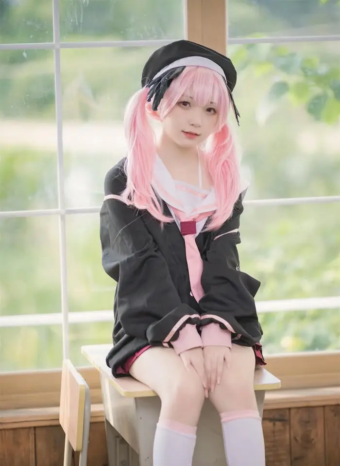 Nữ cosplay anime xinh đẹp tạo hình nhân vật ấn tượng sắc nét
