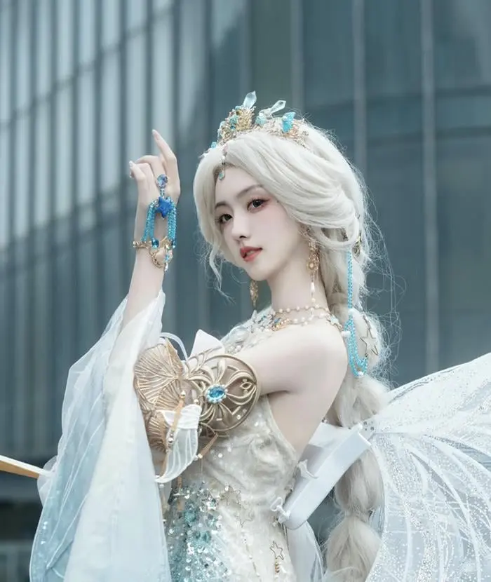 Cosplay anime nữ xinh đẹp vẻ đẹp dịu dàng trong tạo hình ấn tượng