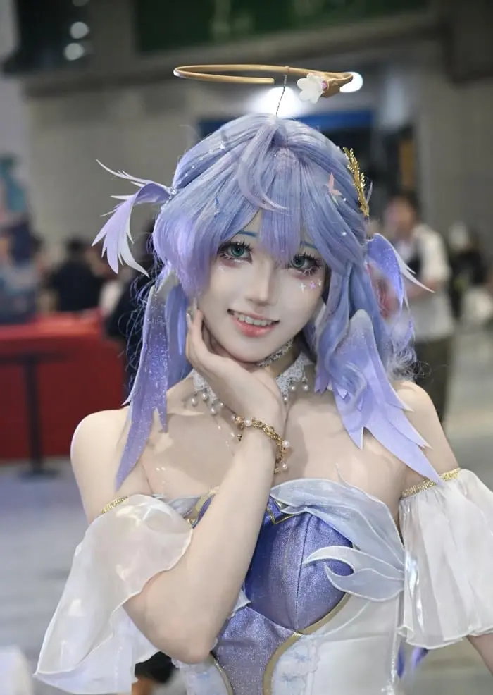 Cosplay anime nữ xinh đẹp vẻ đẹp động lòng người trong tạo hình ấn tượng