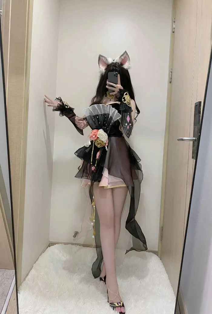 Ảnh cosplay anime xinh đẹp với trang phục nhân vật ấn tượng