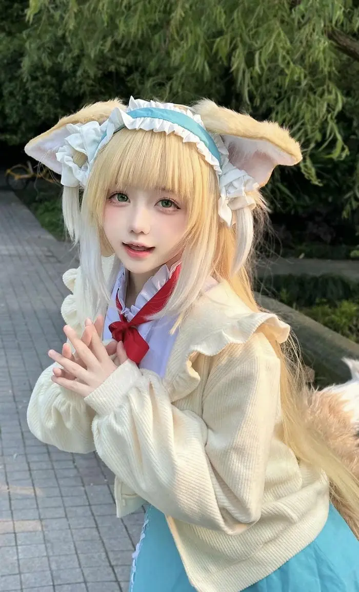 Cosplay anime dễ thương với nhân vật tai thỏ xinh tươi