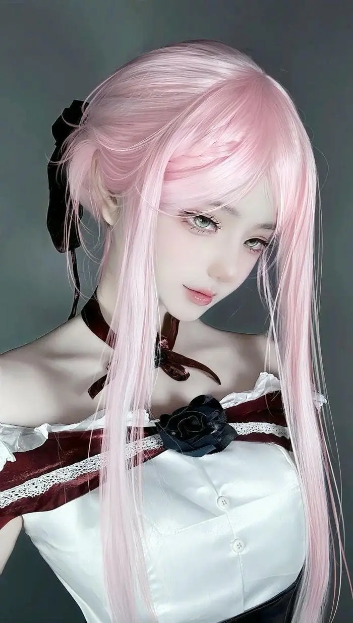 Ảnh cosplay anime xinh đẹp với tóc hồng ấn tượng biến hóa nhân vật
