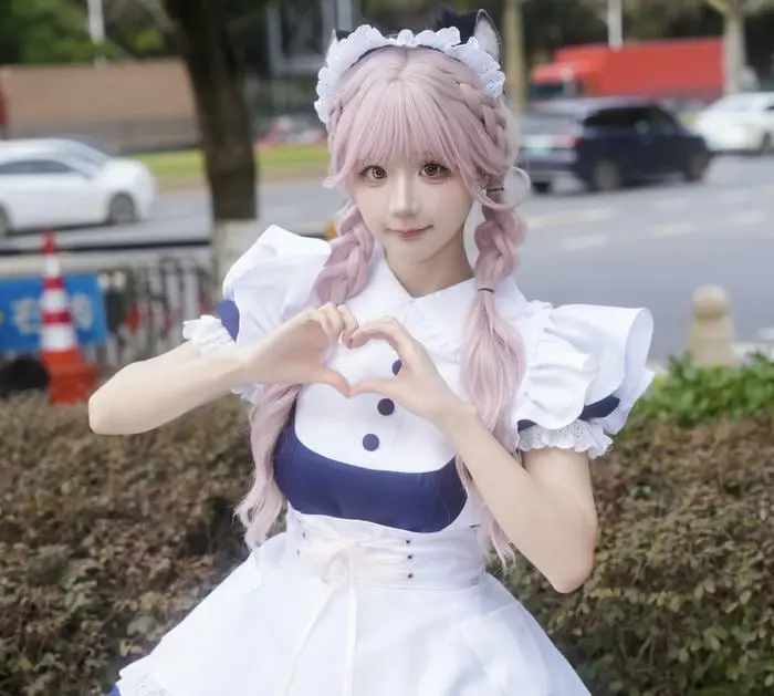 Cosplay anime nữ xinh đẹp vẻ đẹp moe trong tạo hình đáng yêu