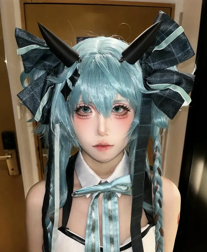 Cosplay anime nữ xinh đẹp tạo hình nhân vật hoạt hình ấn tượng