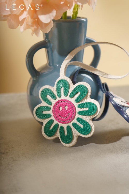 Charm Chúm Chím màu Xanh Hami Ft Trắng