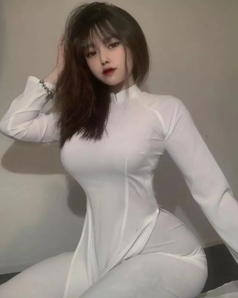 Gái xinh múp style nữ tính đúng chuẩn gu Á Đông