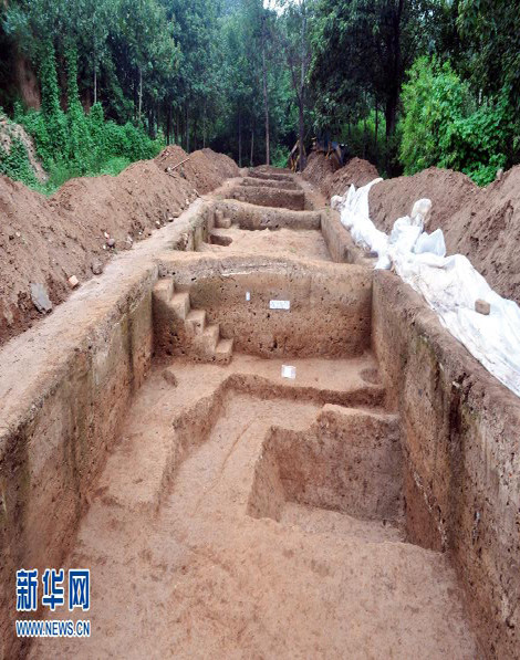 Hiện trường khai quật tại khu di chỉ.