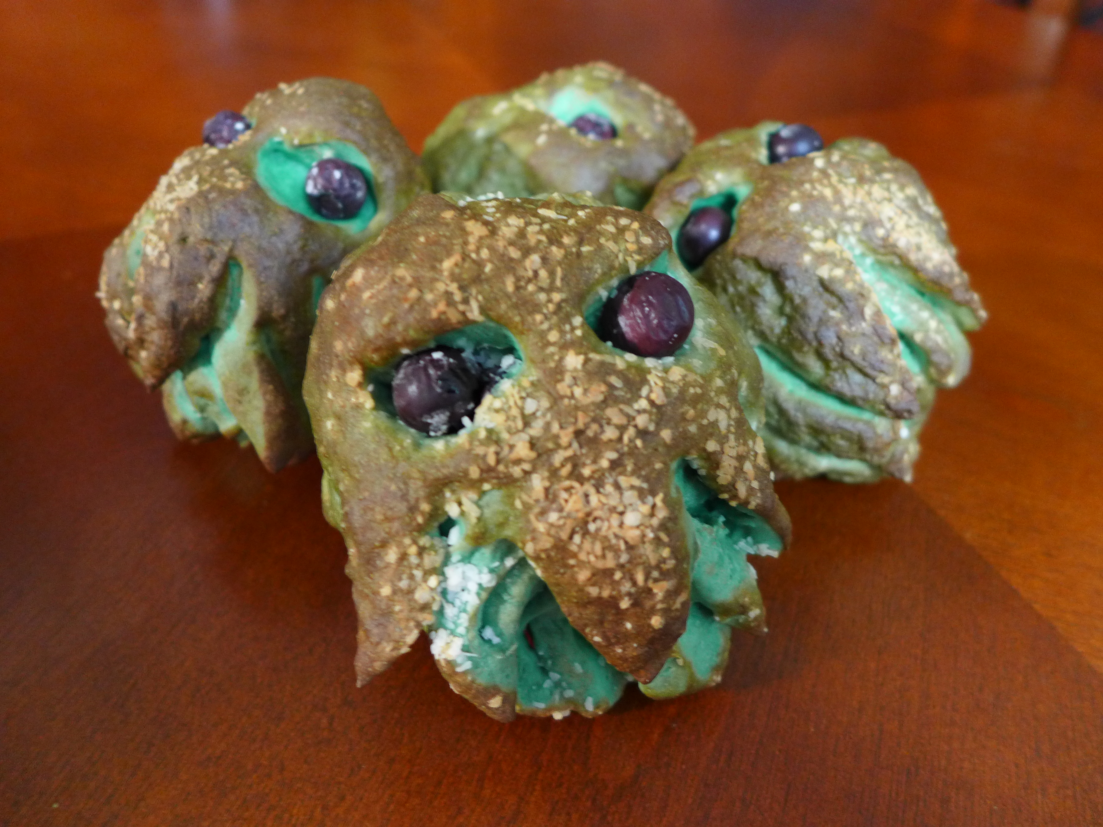 Kitchen Overlord Prezel Bread Chibi Cthulhu Rolls