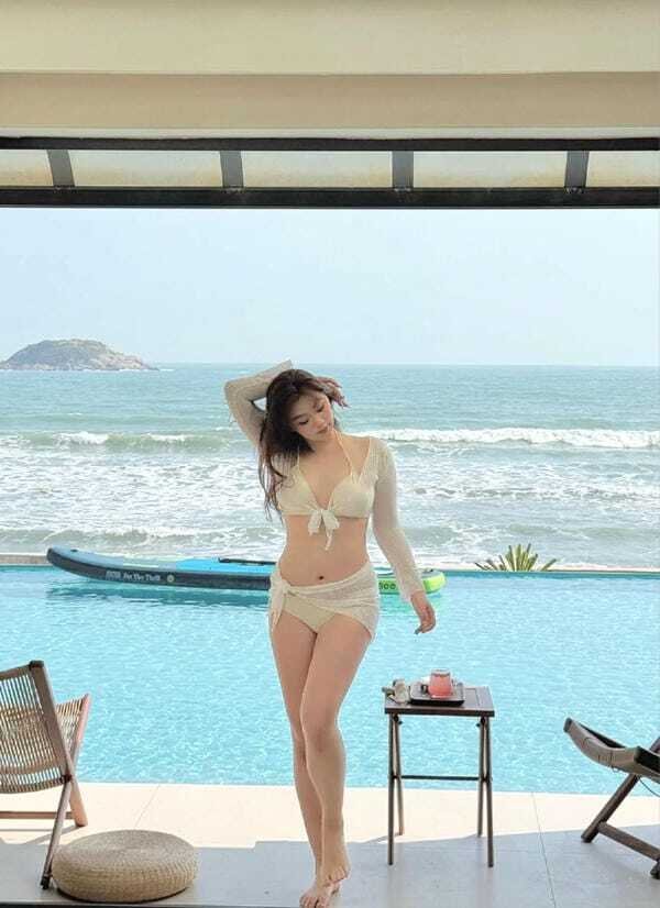 Ảnh Gái Vú Bự ấn tượng