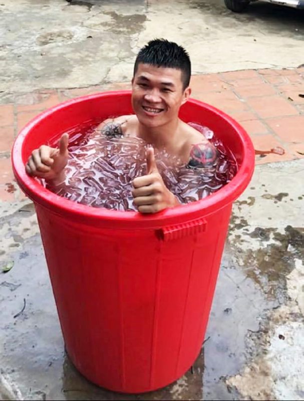 Ngâm nước lạnh sau khi chạy trong bao lâu và nhiệt độ bao nhiêu là tốt nhất