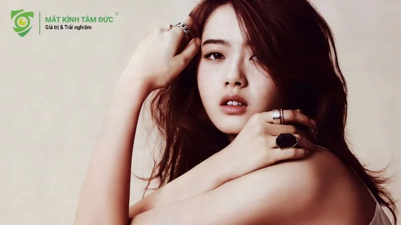 Mắt buồn là mắt gì? Tướng số và vận mệnh của người có đôi mắt buồn