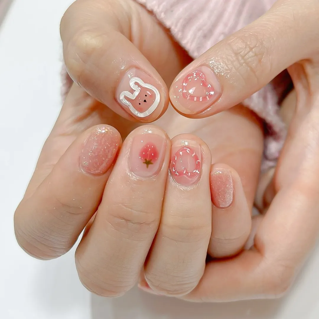 mẫu móng tay ngắn đơn giản