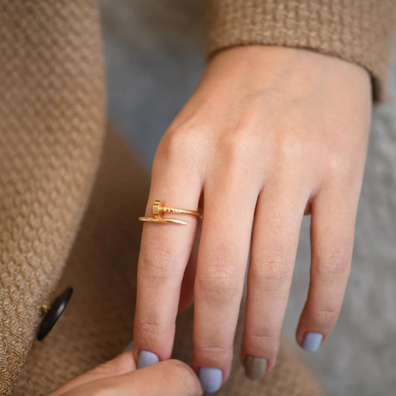 Nhẫn Cartier bao nhiêu tiền? Bảng giá tham khảo và những dòng nhẫn nổi bật