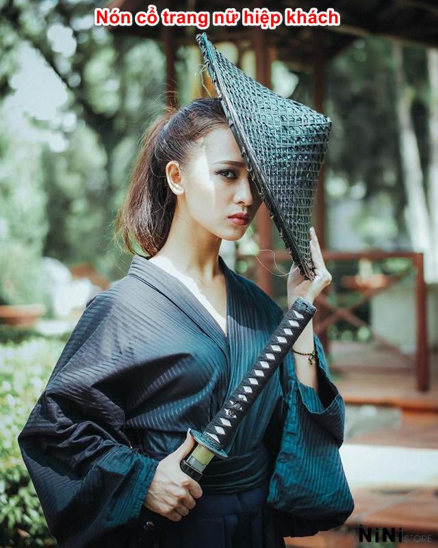non-co-trang-nu-hiep-khach