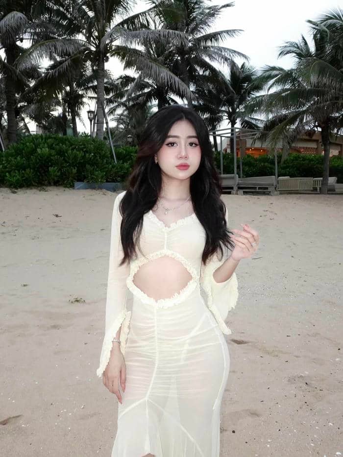 chụp ảnh Lê Kim Loan bikini sexy cực ấn tượng