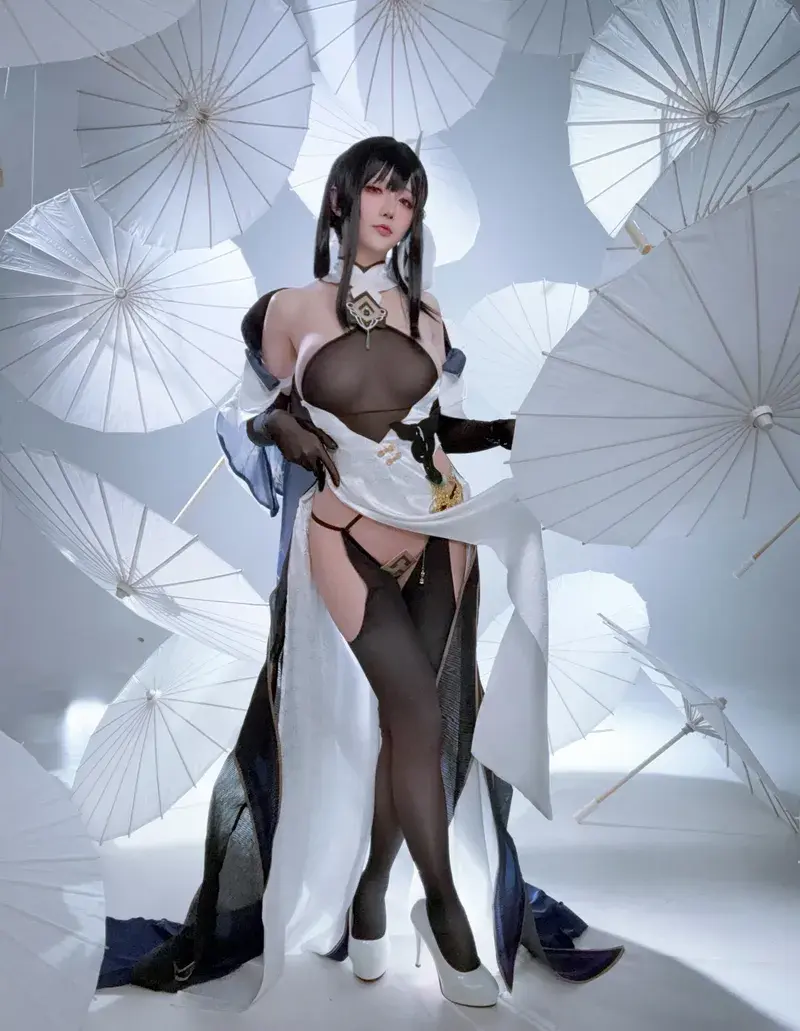 Cosplay miko lồn ướt dâm đãng mời đụ