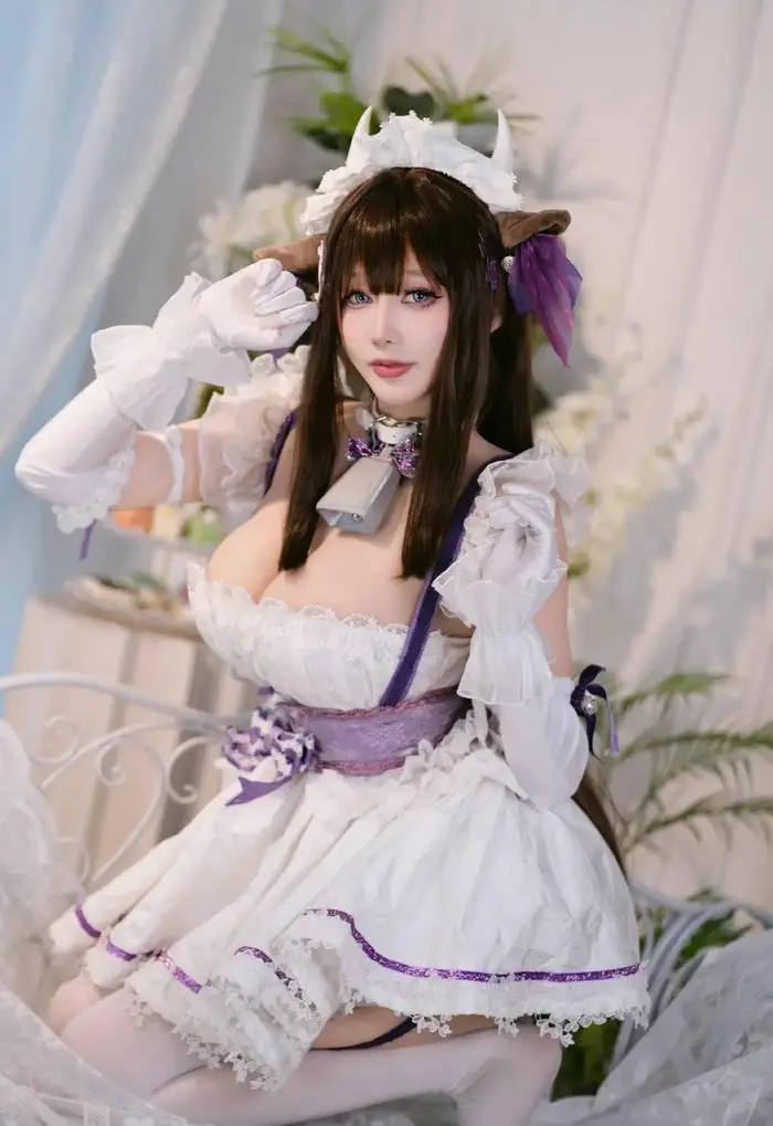 Cosplay bò sữa vú khủng lồn ướt mời đụ