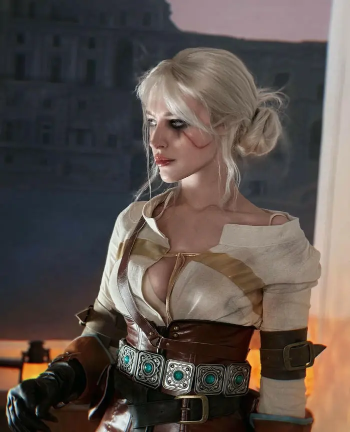 Cosplay Yennefer vú bự lồn thèm cặc