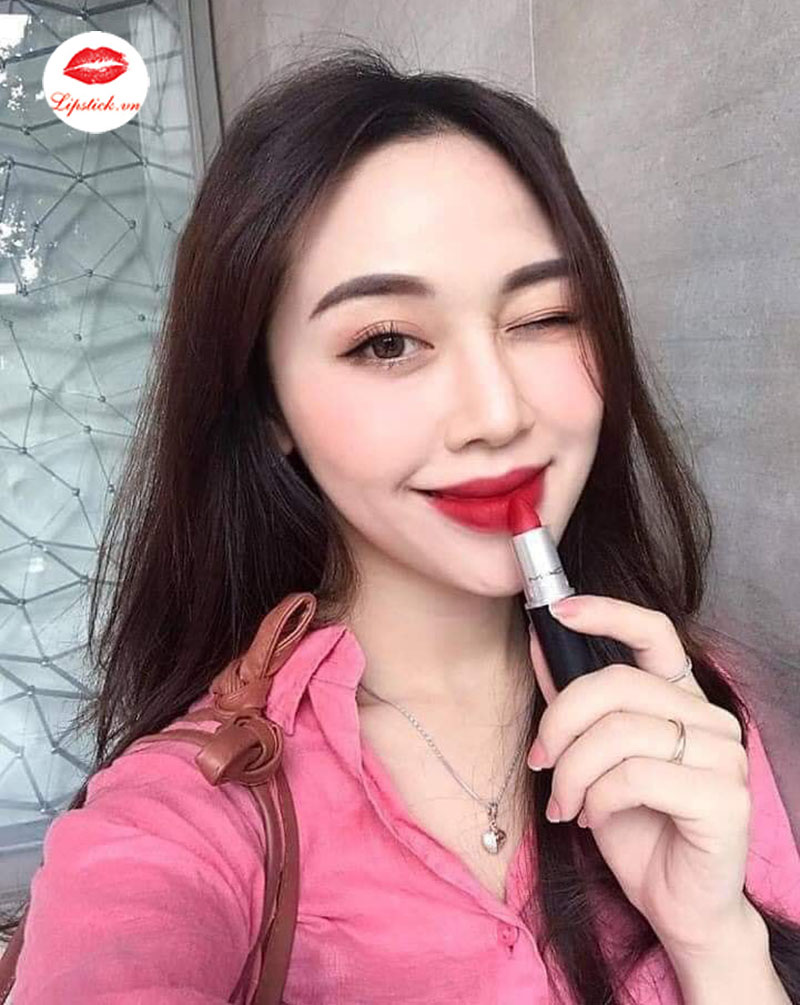 swatch-mac-707-ruby-woo