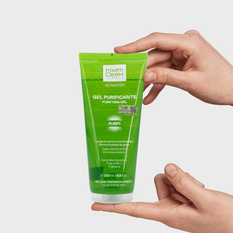 Gel rửa mặt sạch sâu, giảm dầu nhờn cho da mụn MartiDerm Acniover Purifying Gel
