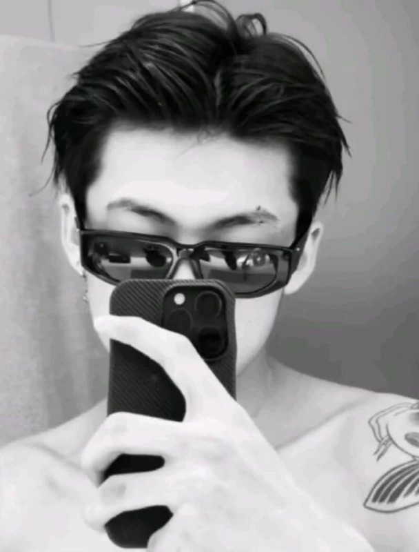 1011+ ảnh nam chụp không thấy mặt cool ngầu mới nhất