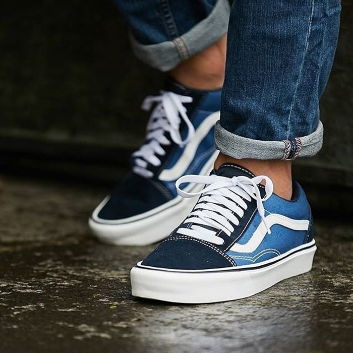 Cá tính hơn với những đôi giày Vans xanh dương