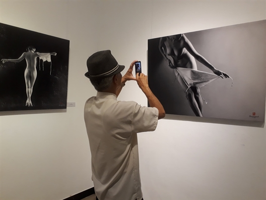 Tuan trien lam anh nude: